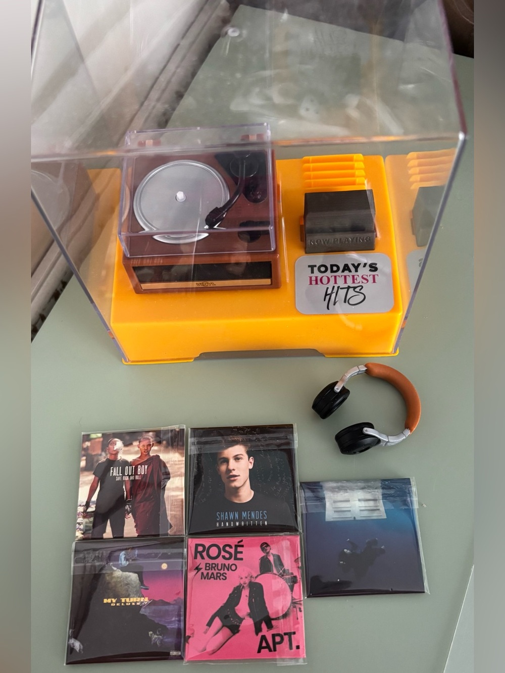 Mini brands vinyl set